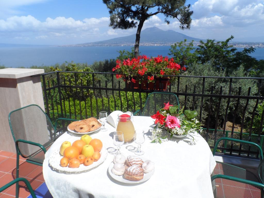 Hotel Ancelle Sorrento - Casa D'Accoglienza Castellammare di Stabia Exterior foto