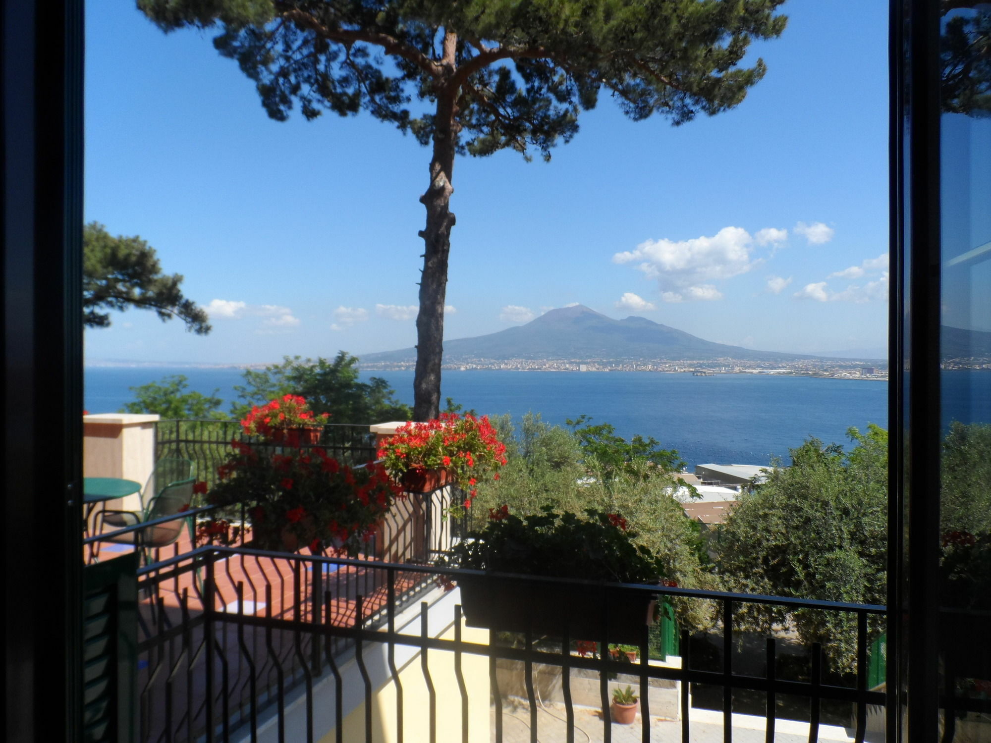 Hotel Ancelle Sorrento - Casa D'Accoglienza Castellammare di Stabia Exterior foto